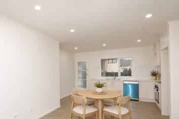 2/90 Ranfurly Road, Epsom