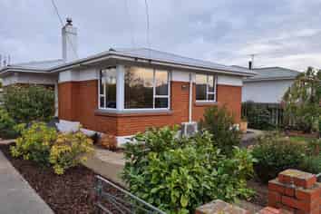 4 Carlyle Road, Mosgiel