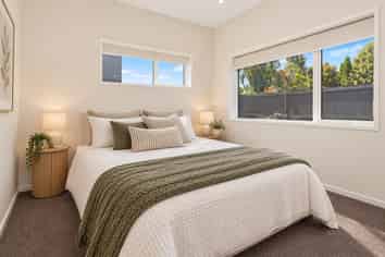 2/10 George Street, Riccarton