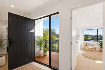 8A Cedar Terrace, Stanmore Bay