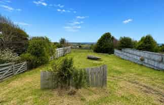 12 Hill Street, KAKA POINT