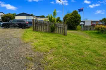 12 Hill Street, KAKA POINT
