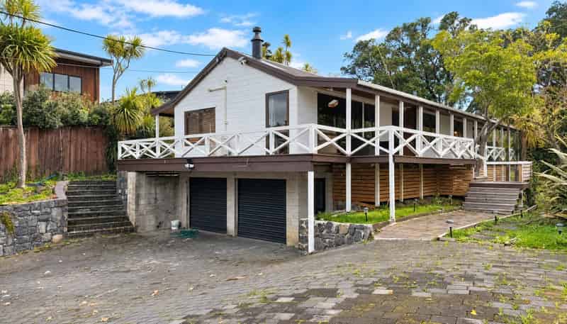 12 Rahui Road, Greenhithe