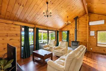 12 Rahui Road, Greenhithe