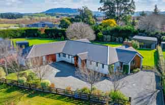 1 Orchard Lane, Amberley