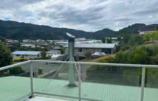 27 Seaview Crescent, Picton