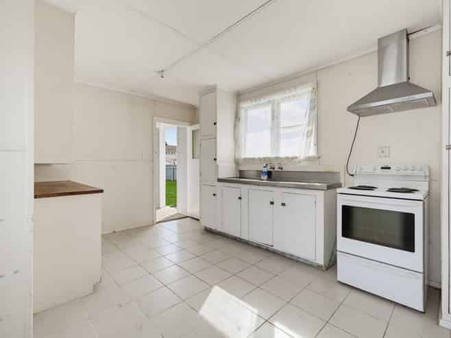 15 Cameron Crescent, Masterton