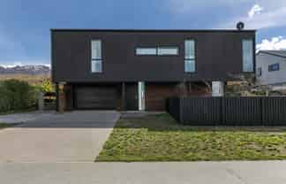 33 Stratford Drive, Mount Pisa, Cromwell