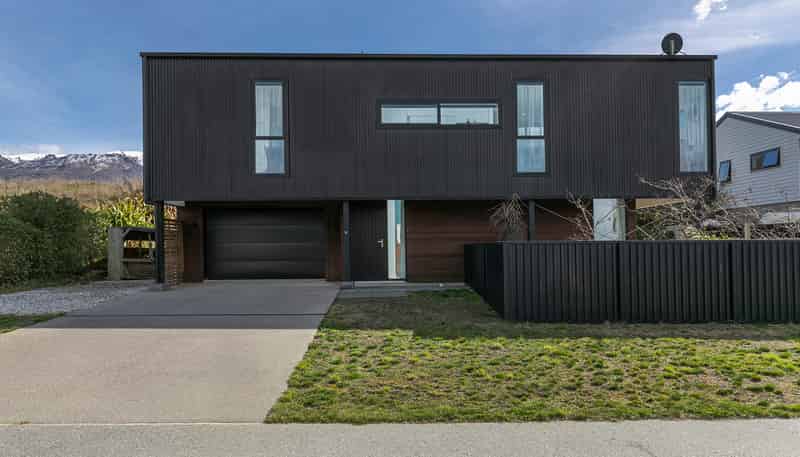 33 Stratford Drive, Mount Pisa, Cromwell