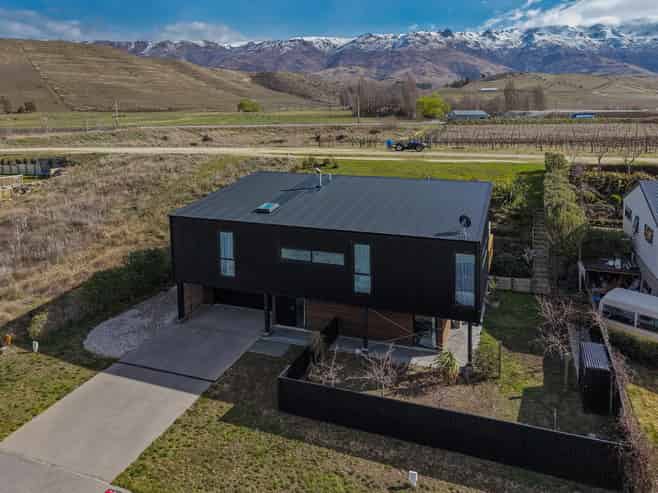 33 Stratford Drive, Mount Pisa, Cromwell