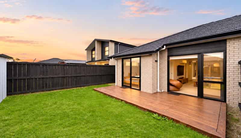 2/3 Tiro Place, Rototuna North