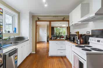 73 Castledine Crescent, Glen Innes