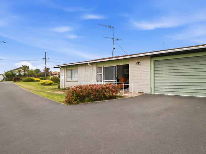 1/175 Clayton Road, Mangakakahi