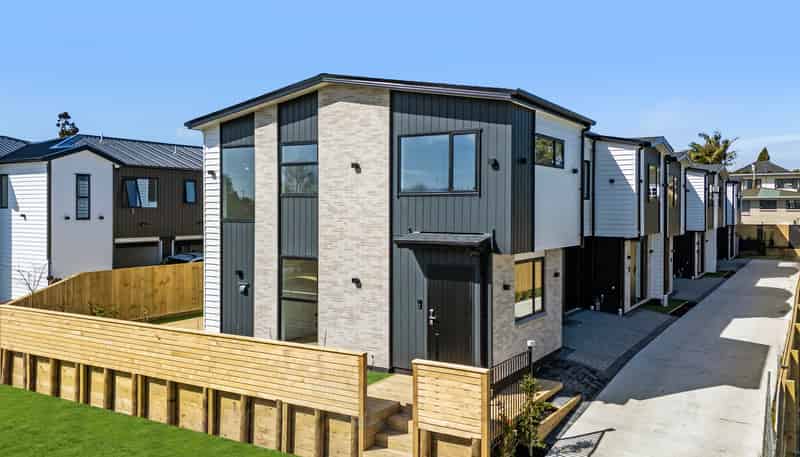 2/62 Mclean Avenue, Papatoetoe