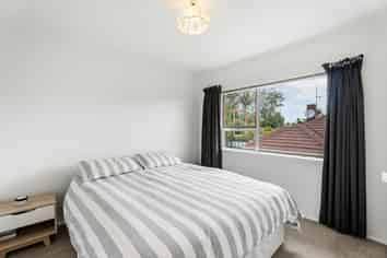1/303 Pt Chevalier Road, Point Chevalier