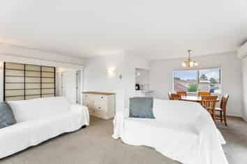 1/303 Pt Chevalier Road, Point Chevalier