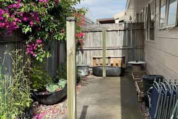 a/20 Elzy Street, Blenheim Central