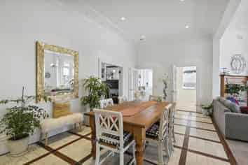2/219 The Terrace, Wellington Central