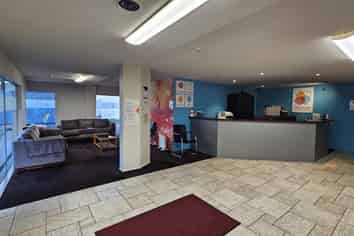 400sqm tenancy with parking