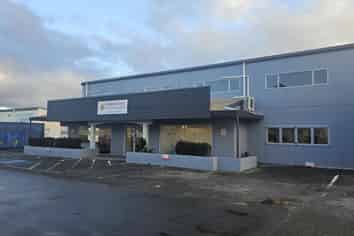 400sqm tenancy with parking