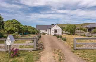 113 Poranui Beach Rd, Little River