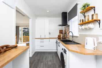 33 Porter Crescent, Helensville