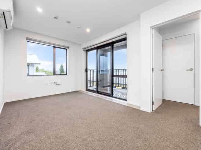 209/28C Eileen Newey Place, Henderson