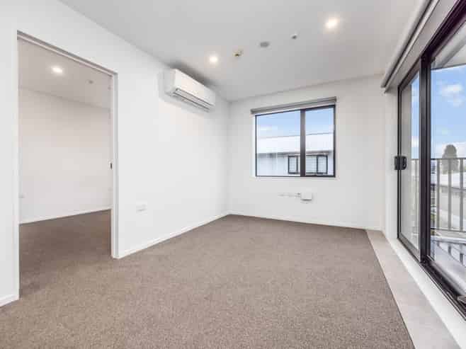 209/28C Eileen Newey Place, Henderson