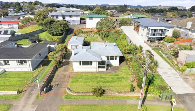 42 Totara Street, Tawhero