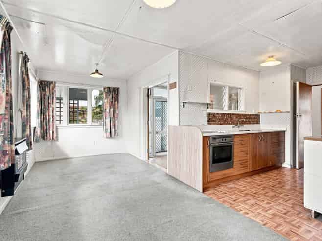 42 Totara Street, Tawhero