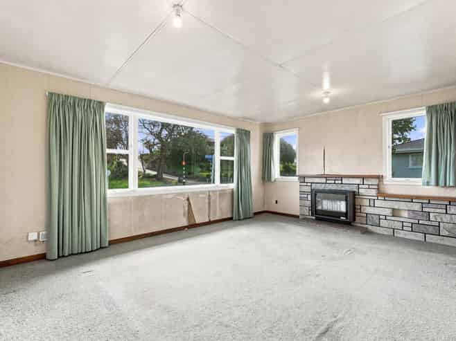 42 Totara Street, Tawhero