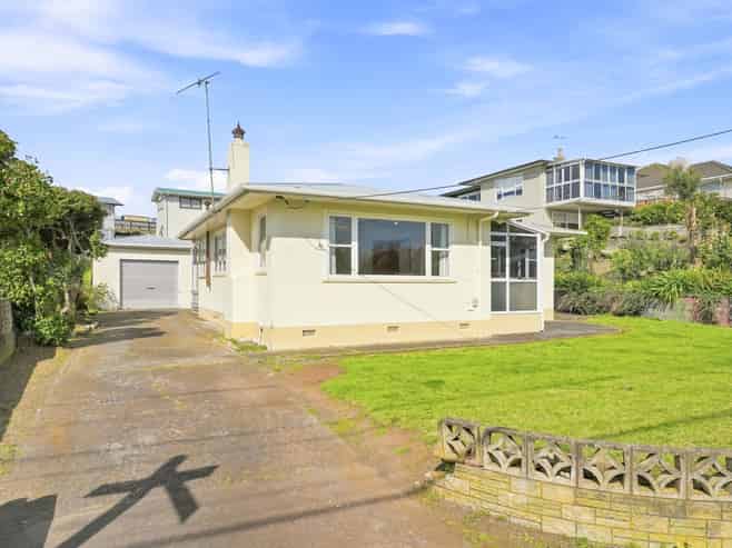42 Totara Street, Tawhero