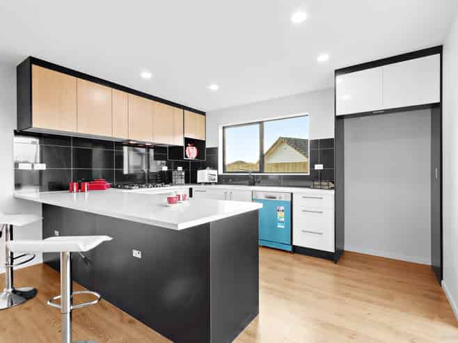 6 Huahua Crescent, Papakura