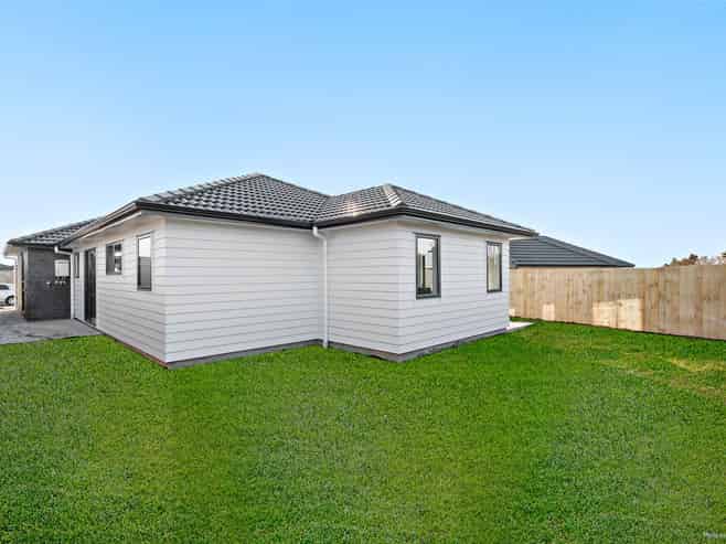 6 Huahua Crescent, Papakura