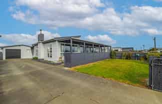 16 Linklater Avenue, Foxton Beach