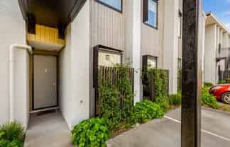 2/3 Genevieve Lane, Hobsonville