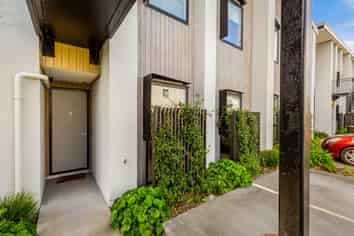 2/3 Genevieve Lane, Hobsonville