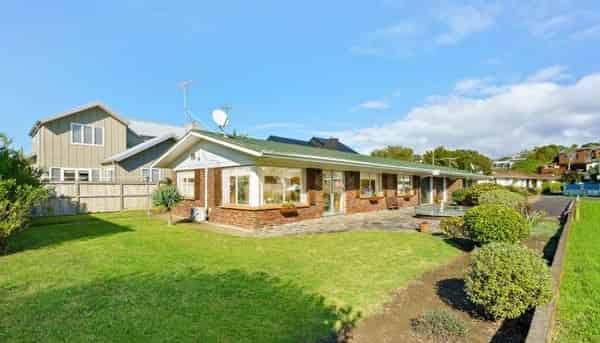 2/25 McCrystal Avenue, Bucklands Beach