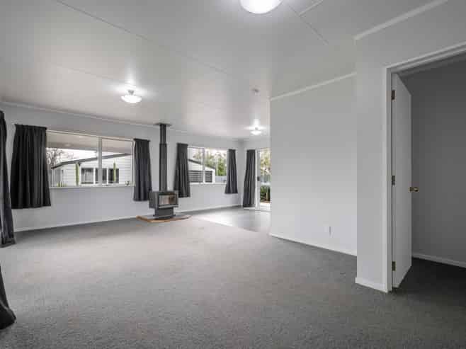 4 Halleys Court, Feilding
