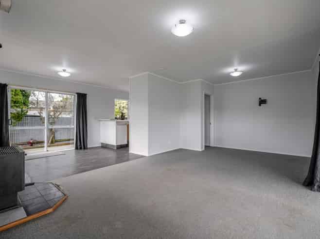 4 Halleys Court, Feilding