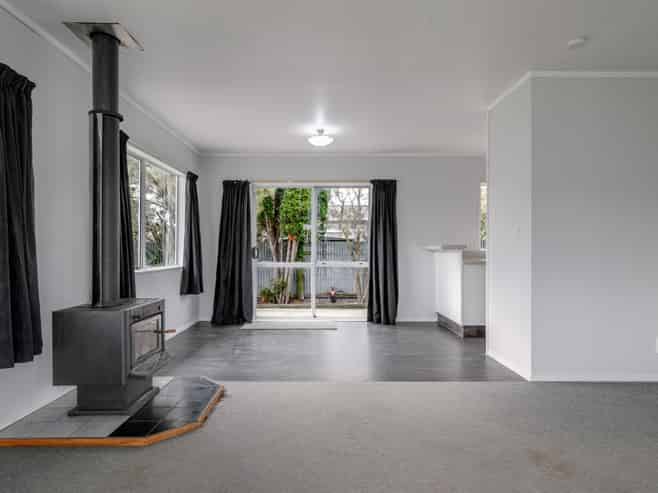 4 Halleys Court, Feilding