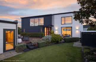 74 Glenstrae Road, Redcliffs