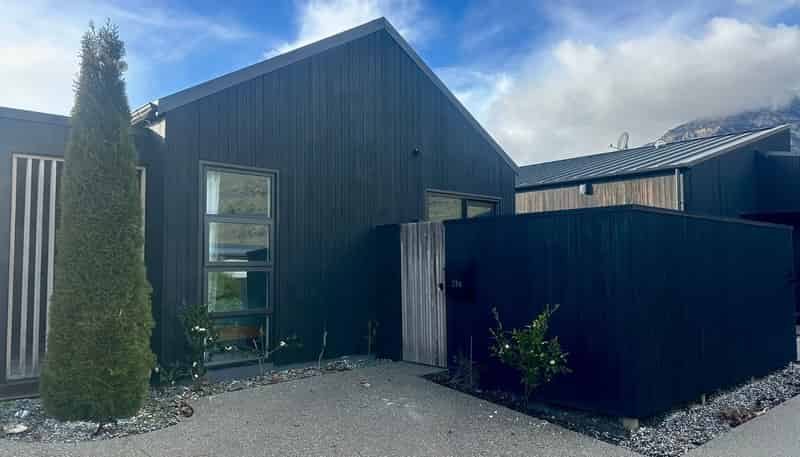a/21 Alps View Place, Dalefield/Wakatipu Basin