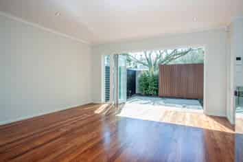 101C St Andrews Road, Epsom