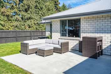 32 Geoff Geering Drive, Netherby