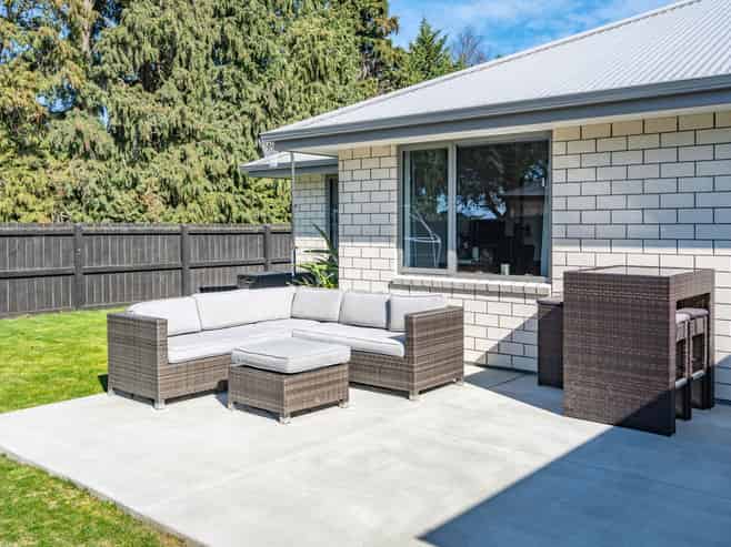 32 Geoff Geering Drive, Netherby