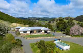 5209 Highway 22, Waingaro