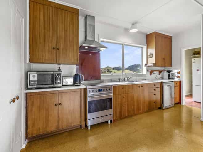5209 Highway 22, Waingaro