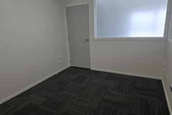 First floor office on Glasgow