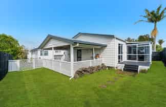 2/52 Waitaki Street, Henderson
